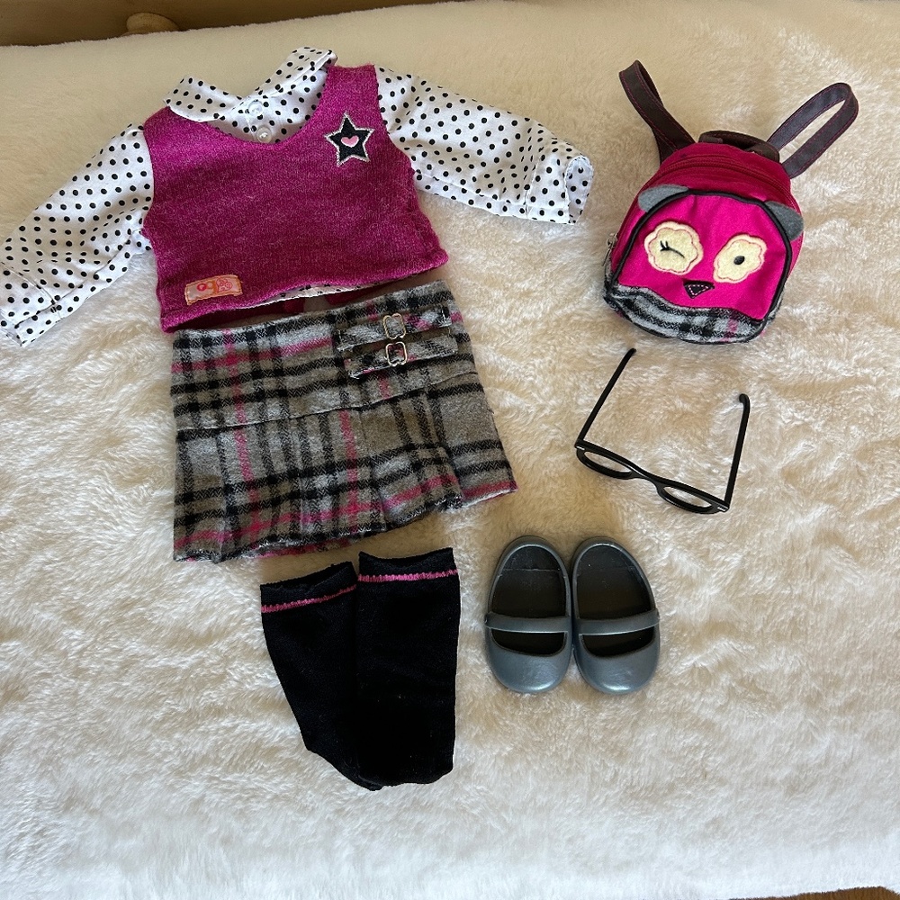 Our Generation Doll outfit - Pre-owned